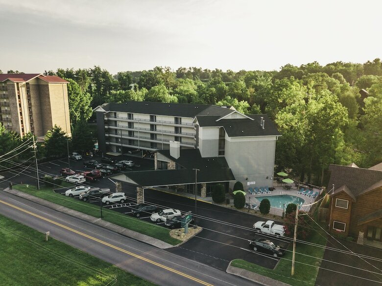 Hotel Twin Mountain Inn & Suites