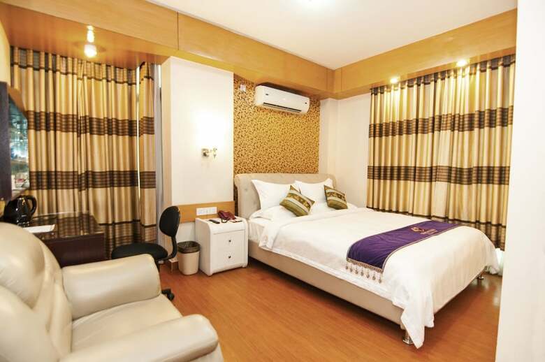 Hotel Century Park Residence