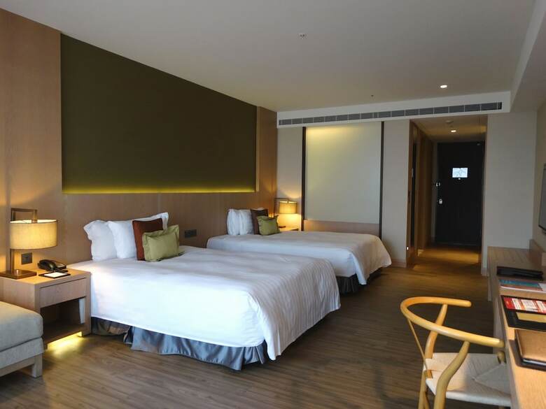 Golden Lake Hotel