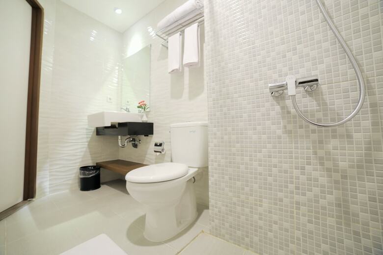Ozone Hotel Pantai Indah Kapuk