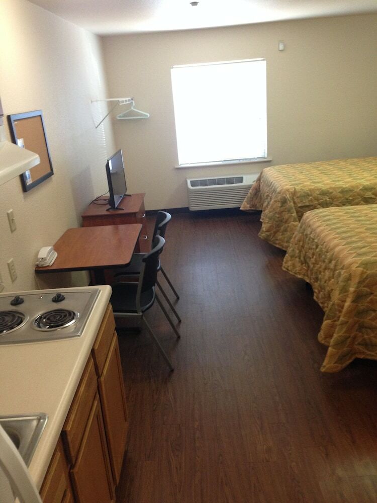 Hotel Inland Suites Lamar Street