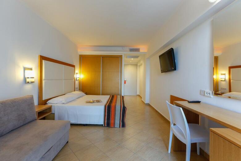 Sun Palace Hotel