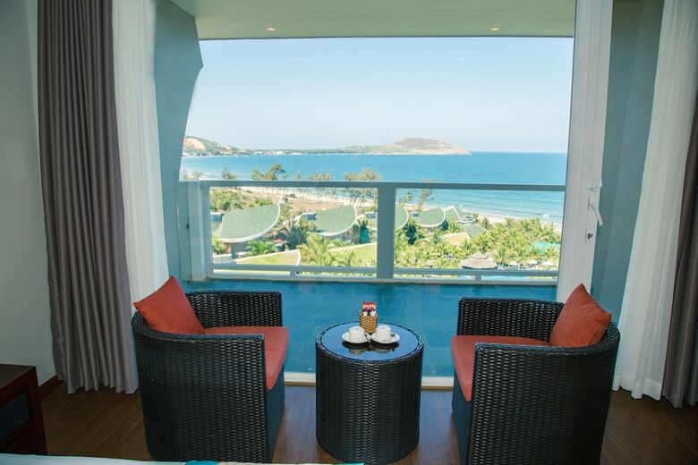 Hotel Sandunes Beach Resort & Spa