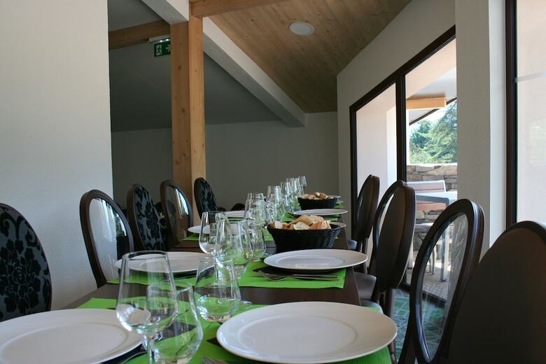 Hotel H�tel Le Pr� Du Lac