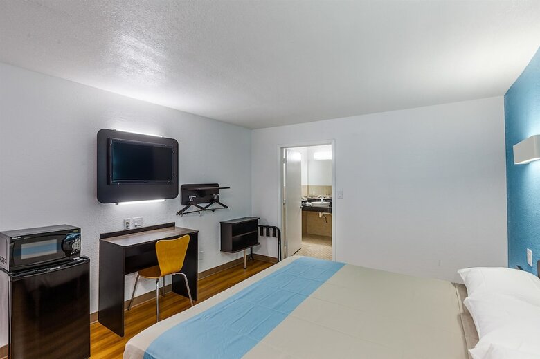 Motel 6 Fort Worth Convention Center