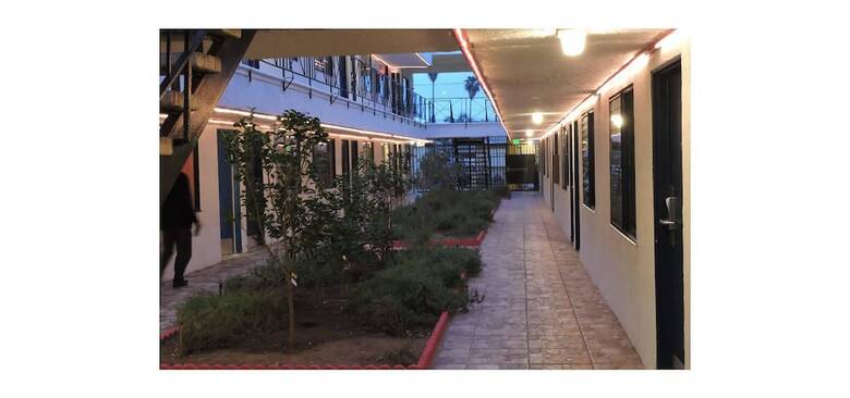 Hostal Los Angeles Backpackers Paradise Hostel