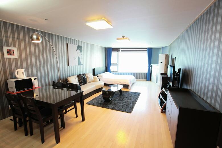 Apartamentos Aplex Residence