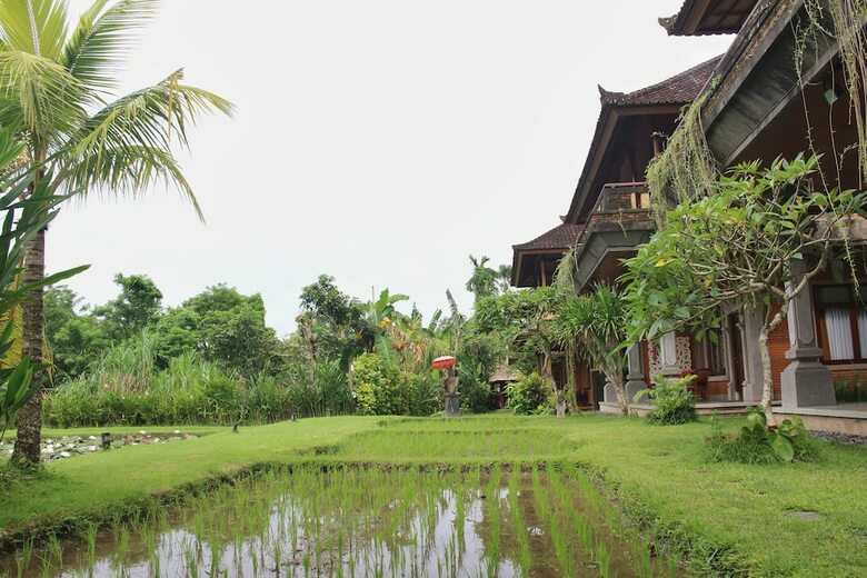 Saren Indah Hotel