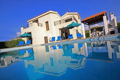 Platzia Beach Villas