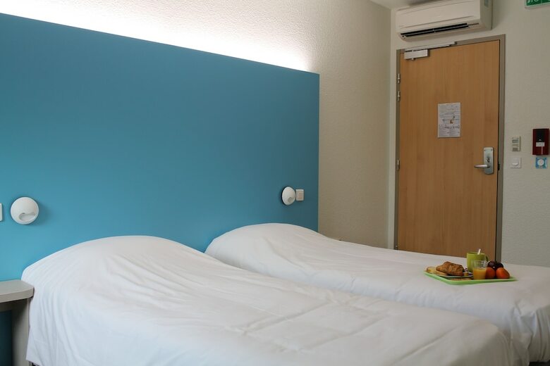 First Inn Hotel Les Ulis