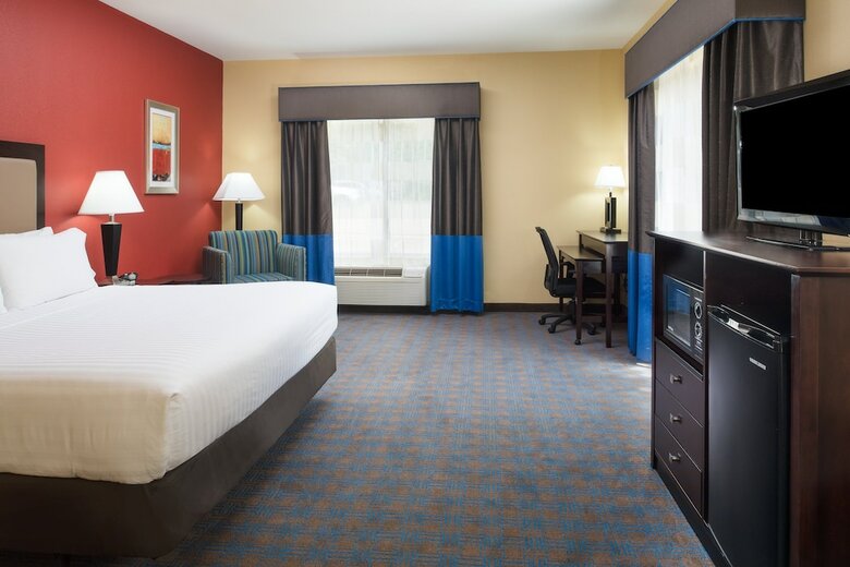 Hotel Holiday Inn Express & Suites W. Monroe