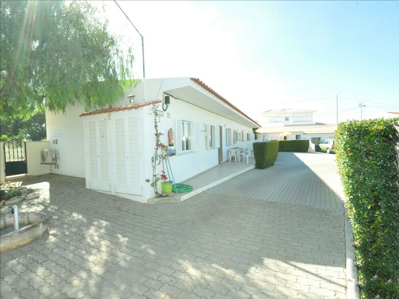 Apartamentos Fl�r Da Laranja, Albufeira