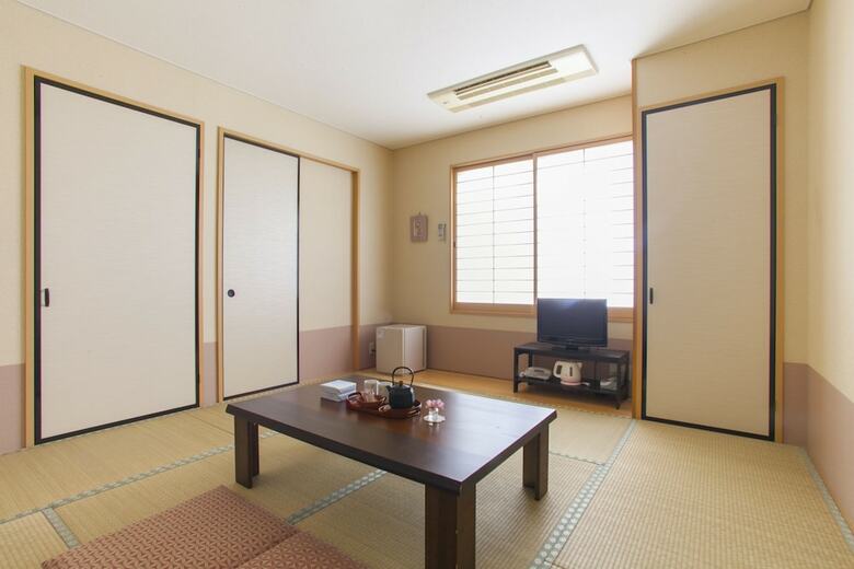 Nagomiyado Towa