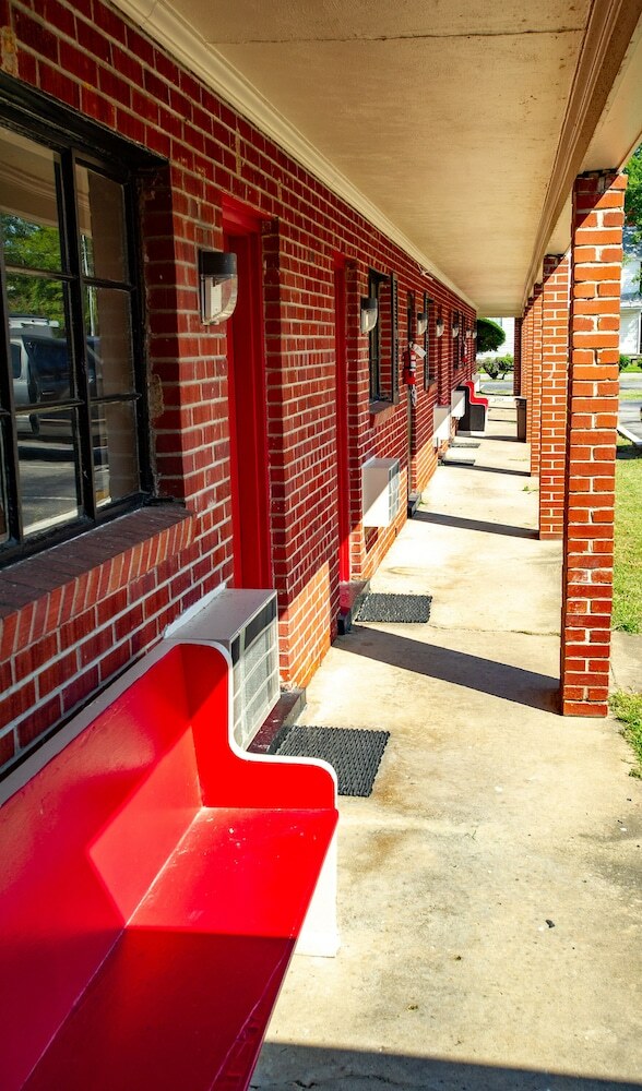 Motel Coach House