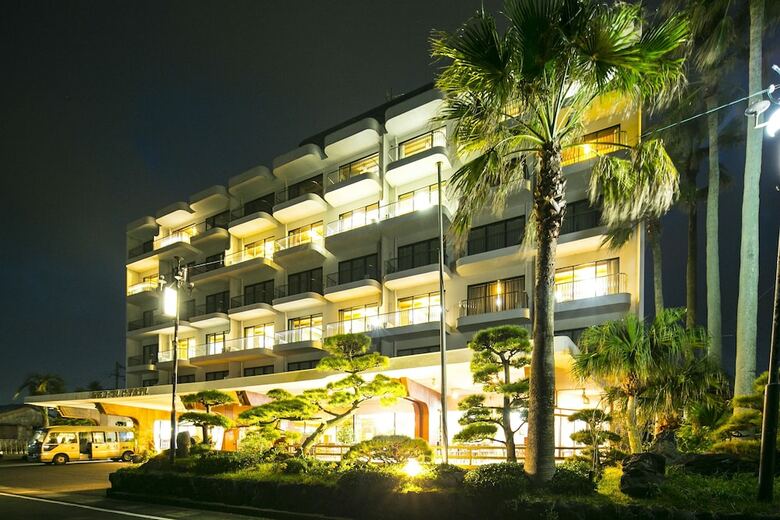 Ibusuki Coral Beach Hotel
