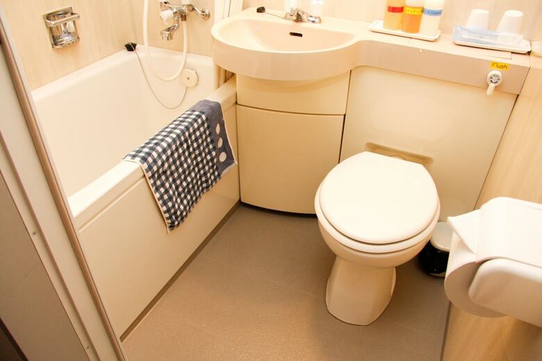 Hostal Shin-osaka Youth Hostel