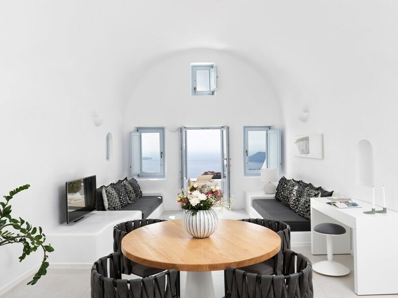 Aparthotel Astra Suites