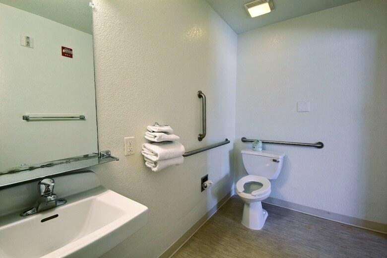 Motel 6 San Antonio West - Seaworld