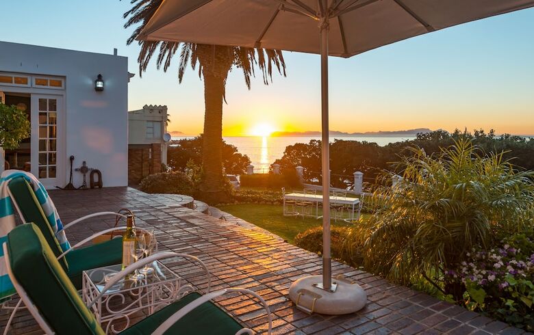 Hotel Manor On The Bay