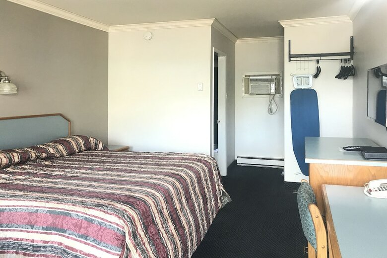 Lamplighter Motel