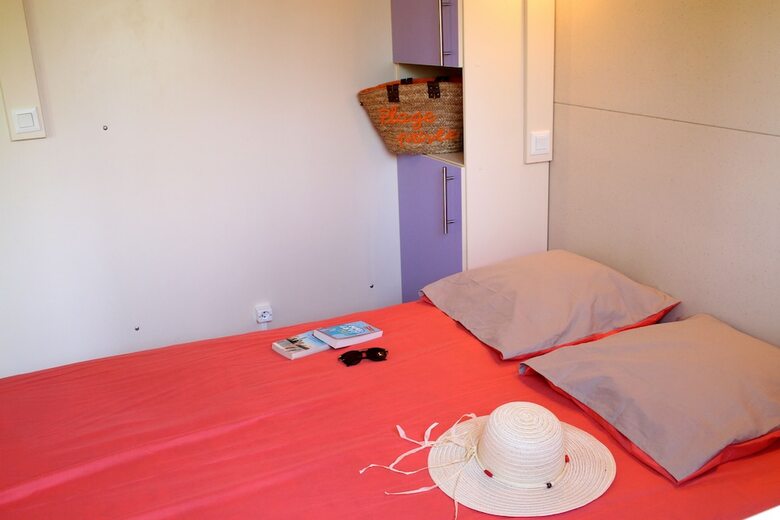Camping Les Champs Blancs