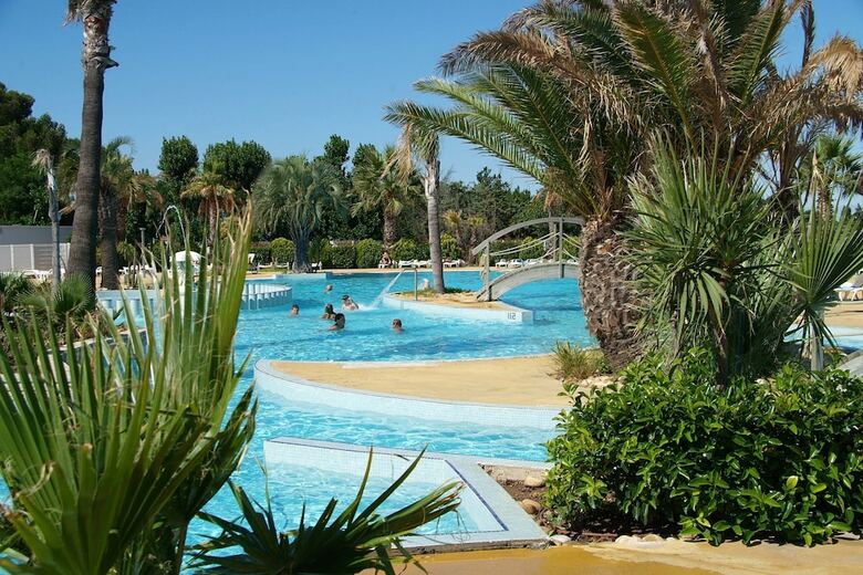 Camping Les Champs Blancs