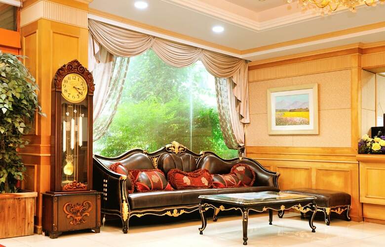 Chambord Hotel