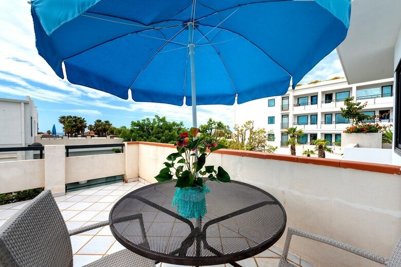 Posada Hotel Acacia Marina