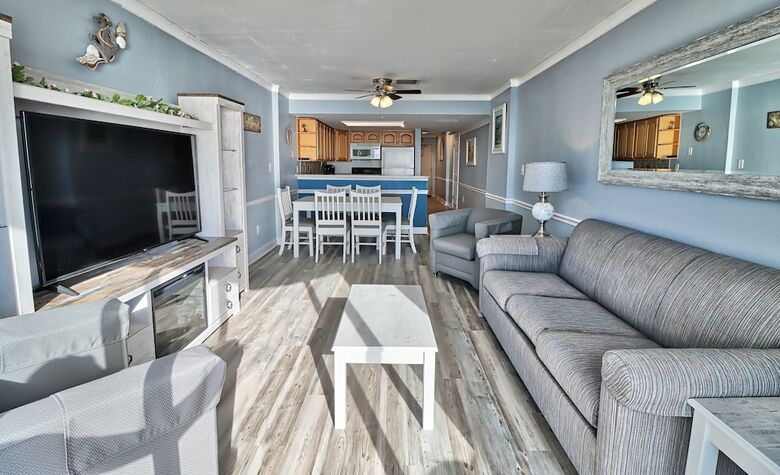 The Palms By Suite At The Beach