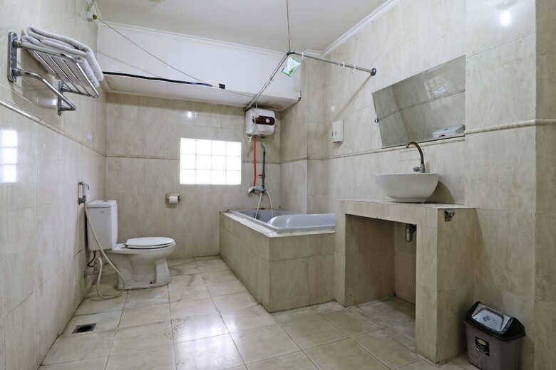 Hotel Arlya Guesthouse