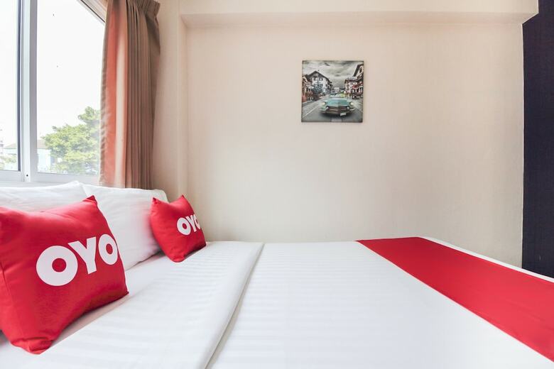 Oyo 537 Na Banglampoo Hotel