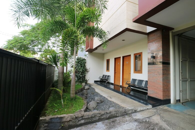 Hotel Sky City Home