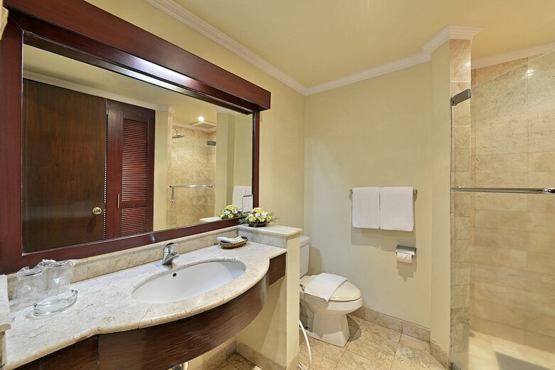 Grand Whiz Hotel Trawas