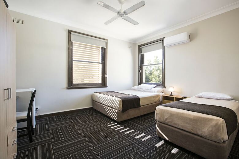 Motel Toongabbie Hotel