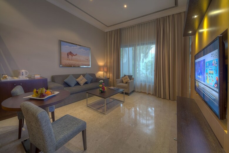 Hotel Dubai Marine Beach Resort & Spa
