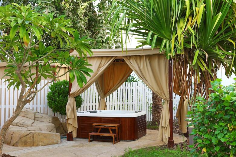 Hotel Dubai Marine Beach Resort & Spa