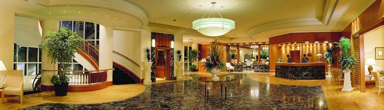 Hotel Dubai Marine Beach Resort & Spa