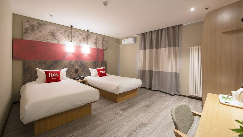 Ibis Beijing Tiantandongmen Metro Station Hotel