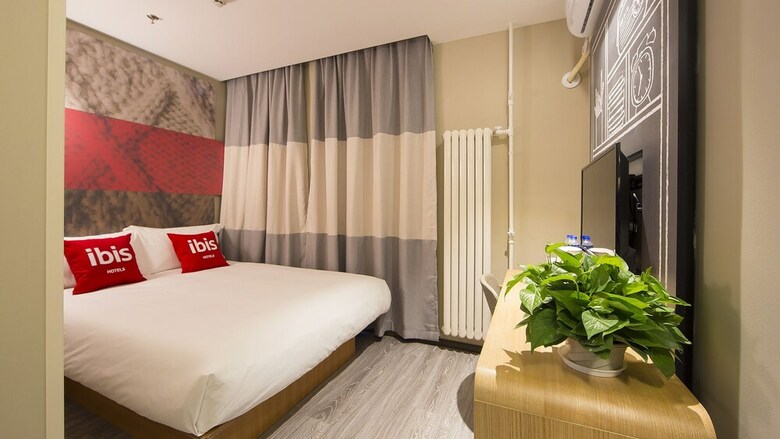 Ibis Beijing Tiantandongmen Metro Station Hotel