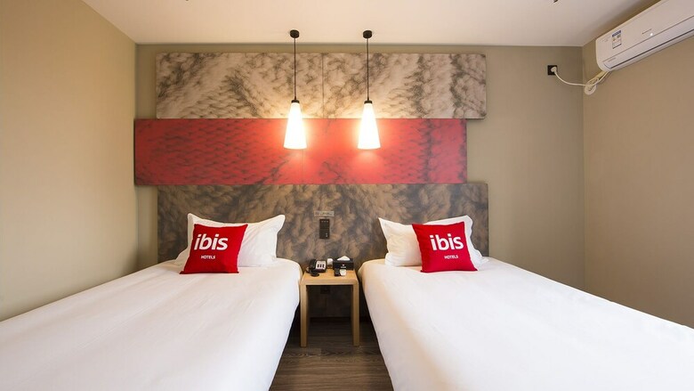 Ibis Beijing Tiantandongmen Metro Station Hotel