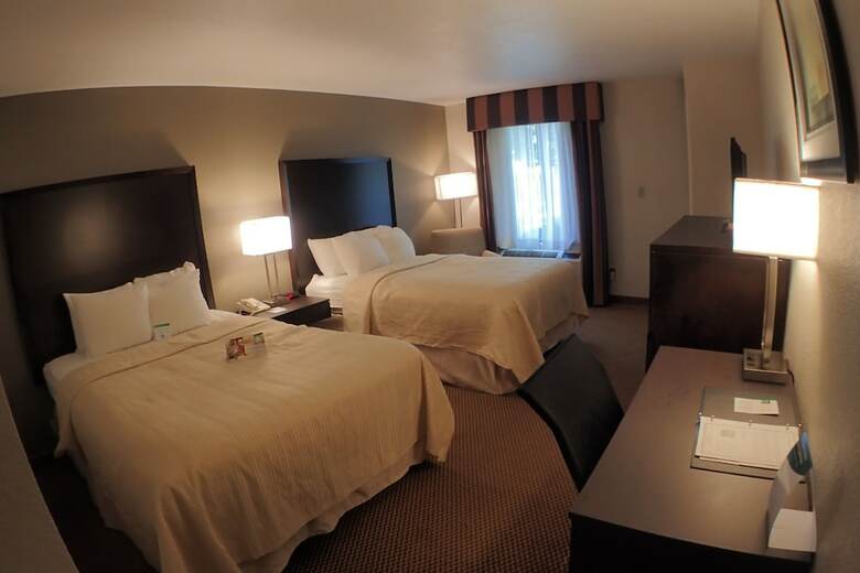 Hotel Quality Inn & Suites