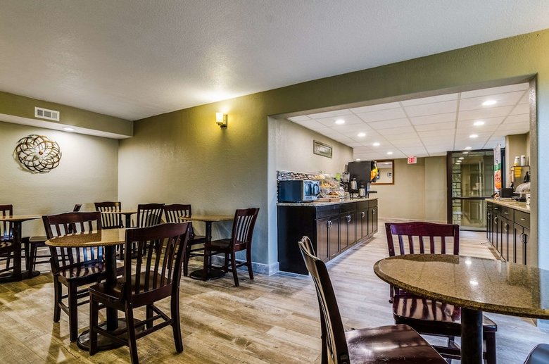 Hotel Quality Inn & Suites