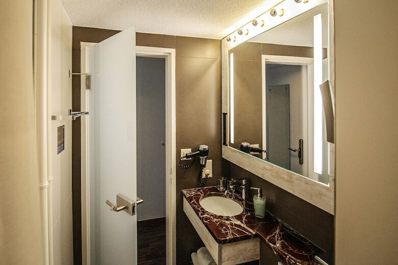 Hotel Alexander Guesthouse