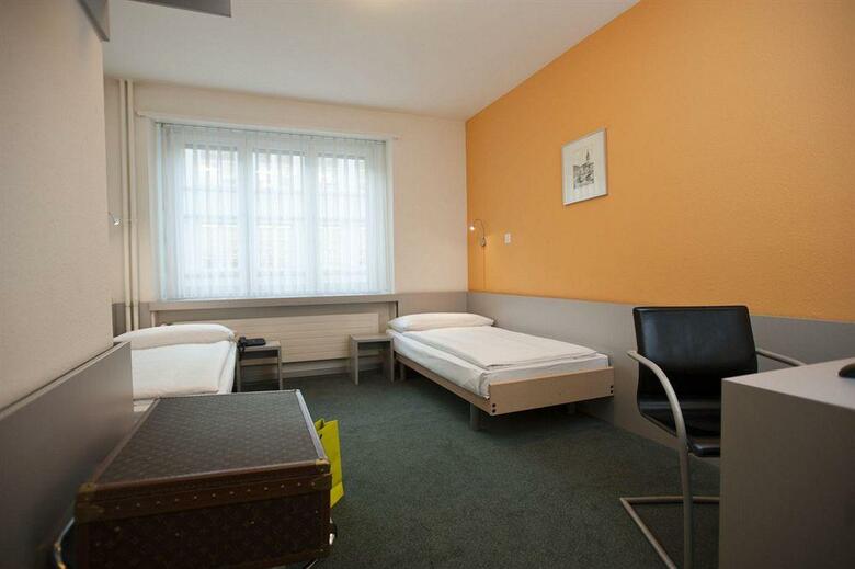 Hotel Alexander Guesthouse