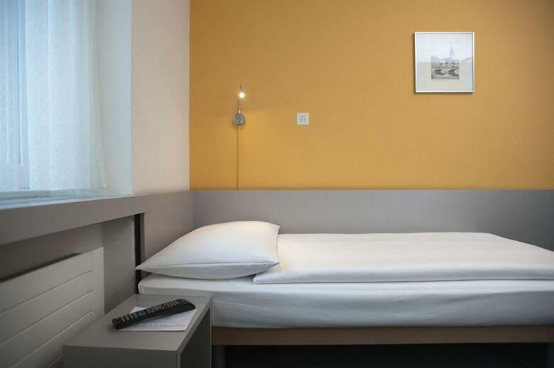 Hotel Alexander Guesthouse