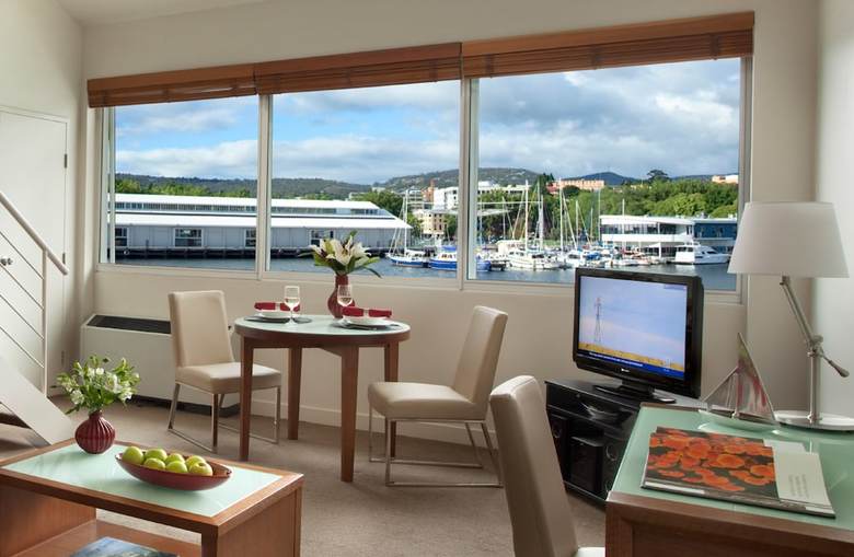 Aparthotel Somerset On The Pier Hobart