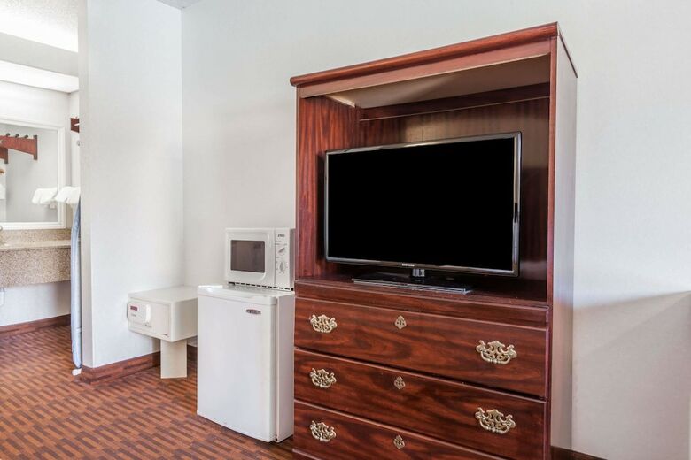 Hotel Howard Johnson By Wyndham Albany