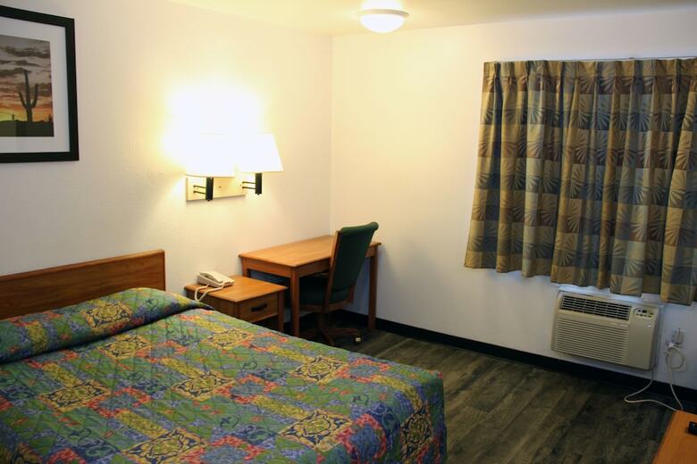 Motel Knights Inn Grand Rapids