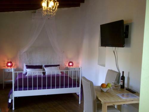 Apartamento Avalon Traditional Village Houses