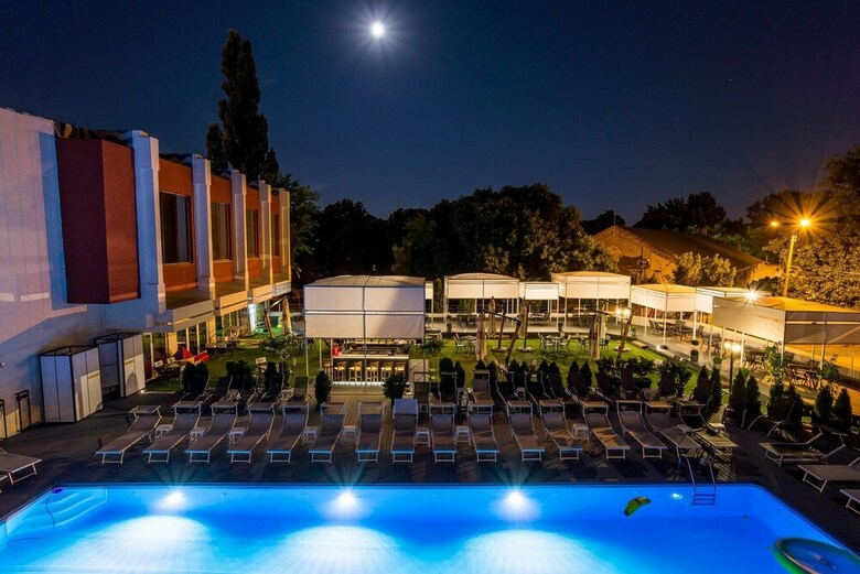 Hotel North Star Continental Resort